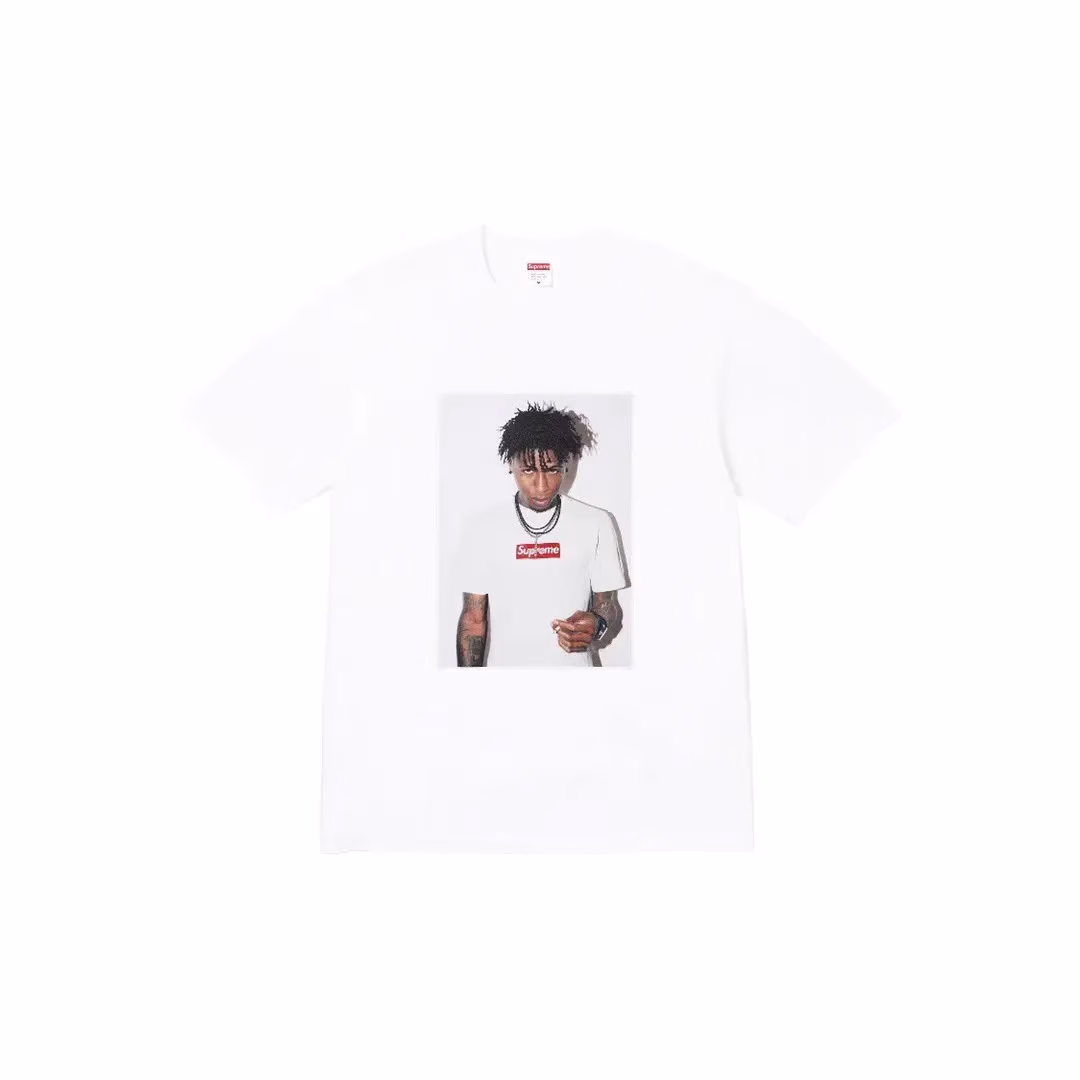 Supreme T-shirt