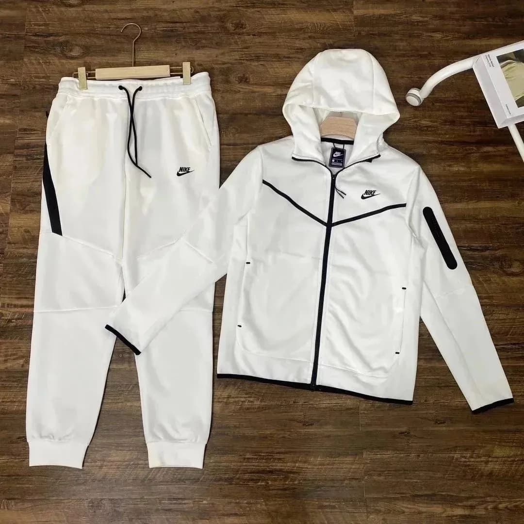 Nike Tech Fleece