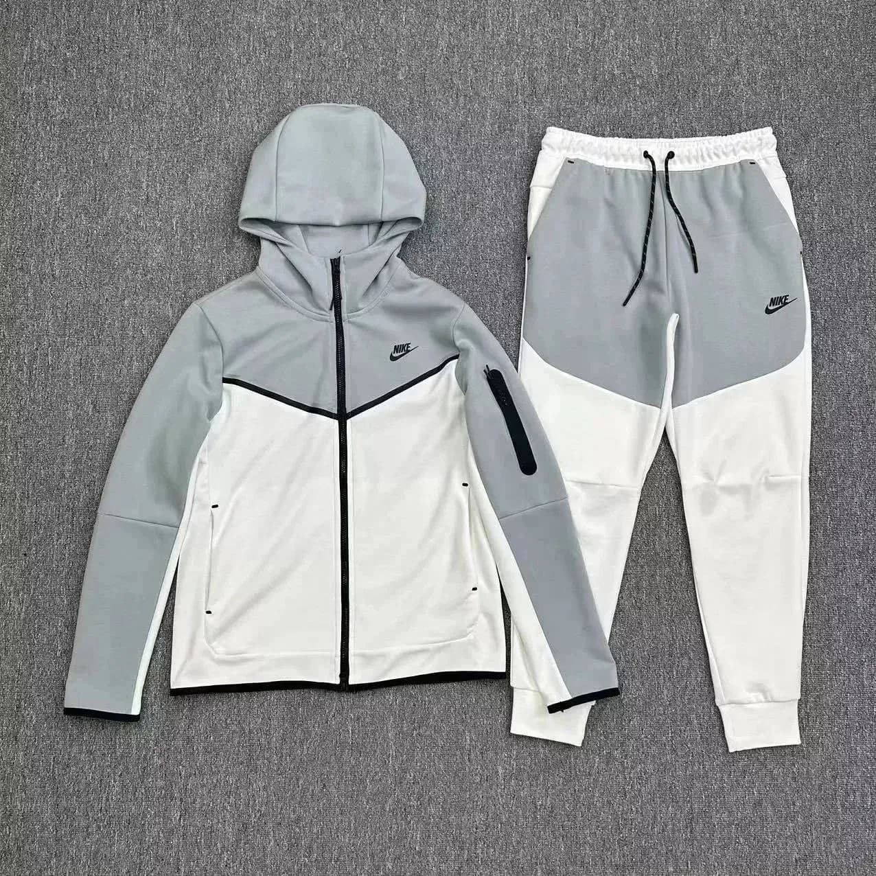 Nike Tech Fleece