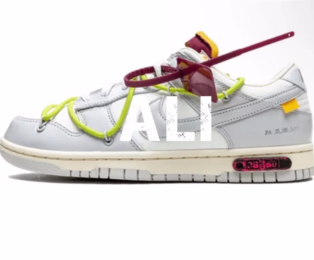 Off-White x Nike Dunk Low