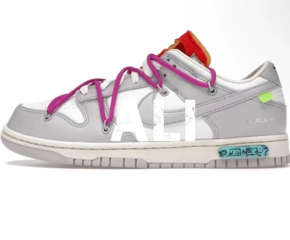 Off-White x Nike Dunk Low