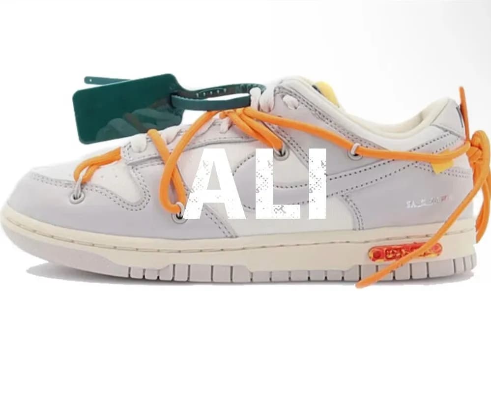 Off-White x Nike Dunk Low