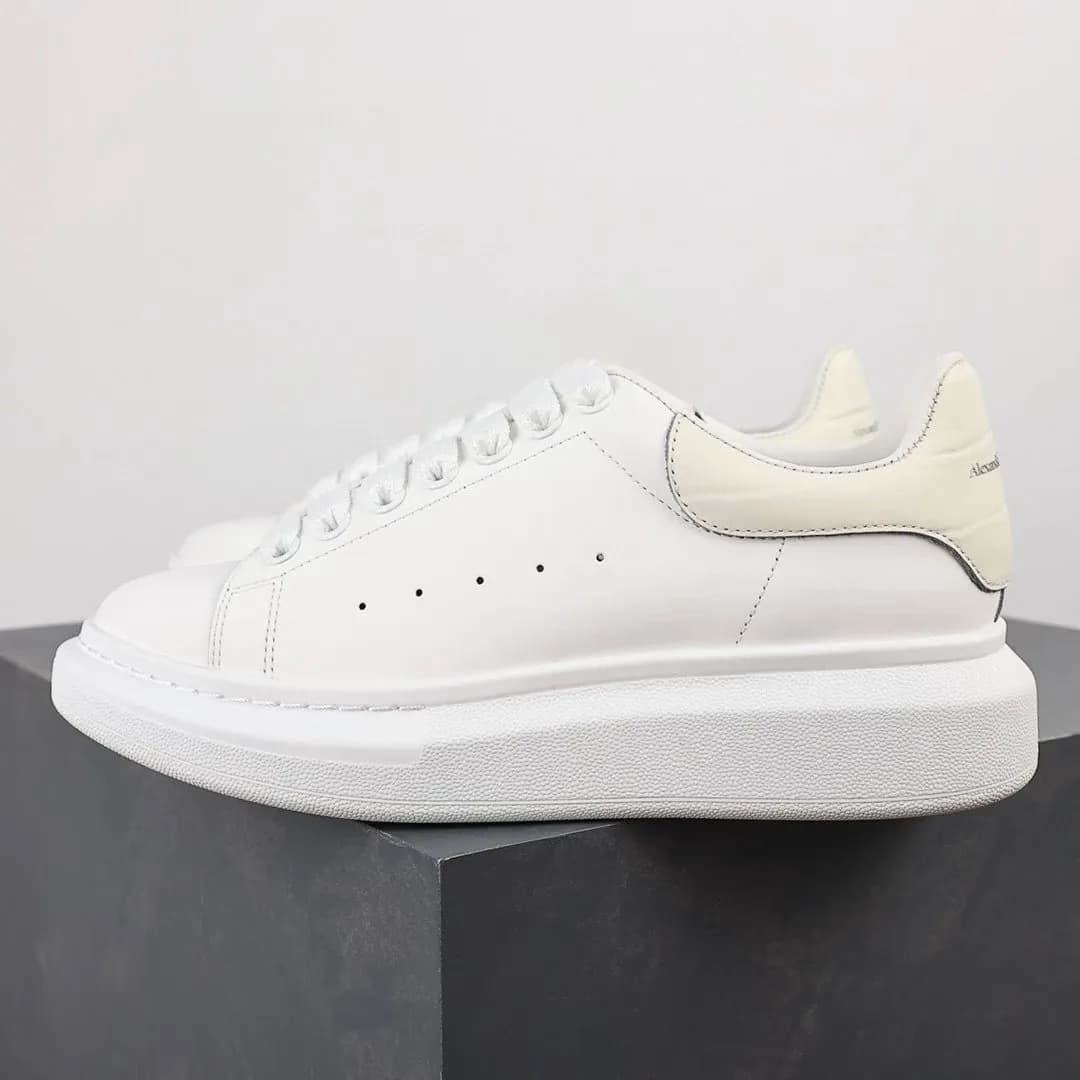 Alexander McQueen Sneaker