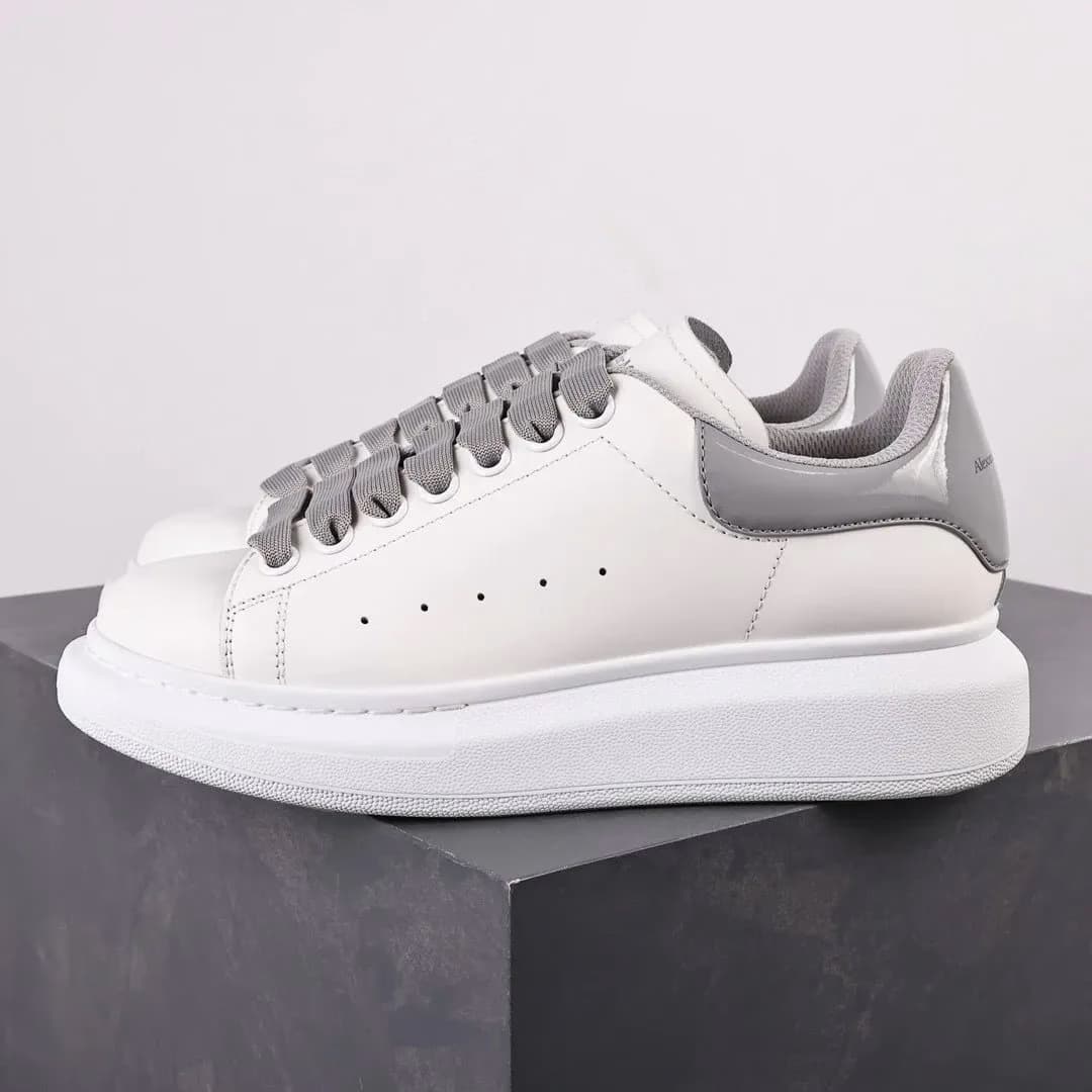 Alexander McQueen Sneaker