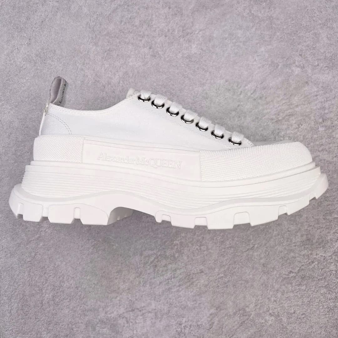 Alexander McQueen Sneaker