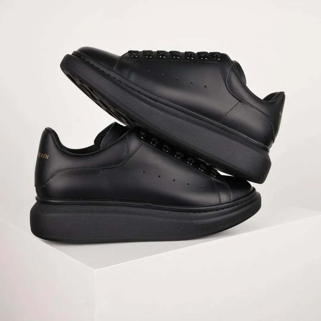 Alexander McQueen Sneaker